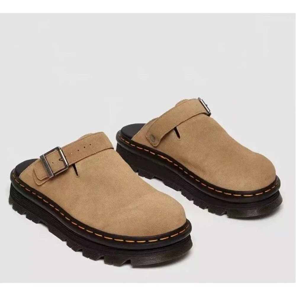 Dr. Martens zebzag suede